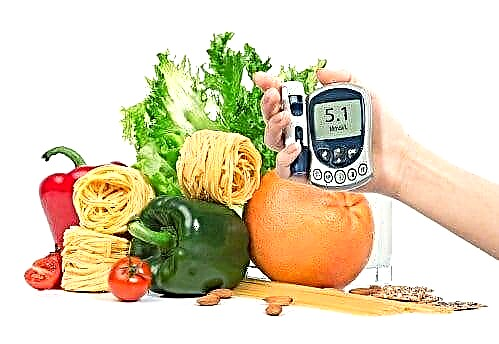 Dina pasa kanggo diabetes jinis 2: panganan lan nutrisi, panganan sing diidinake