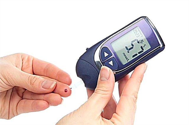 50 urteren buruan 2 motako diabetesaren seinaleak: lehenengo sintomak, argazkia