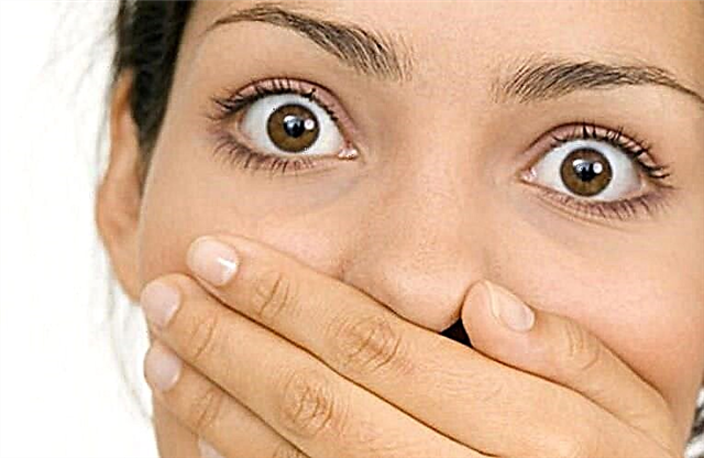 Waarom by volwassenes asetoon uit die mond ruik: oorsake en behandeling